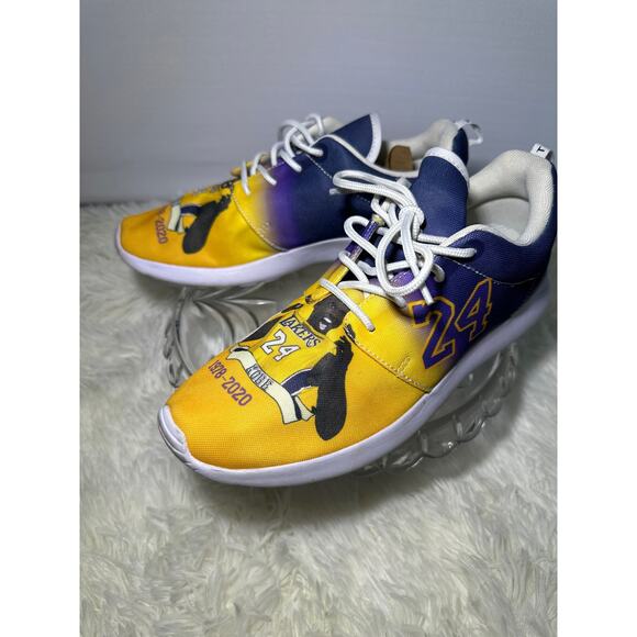 KOBE BRYANT Size 9 Three In #24 Lakers 1978-2020 Shoes - Picture 2 of 6